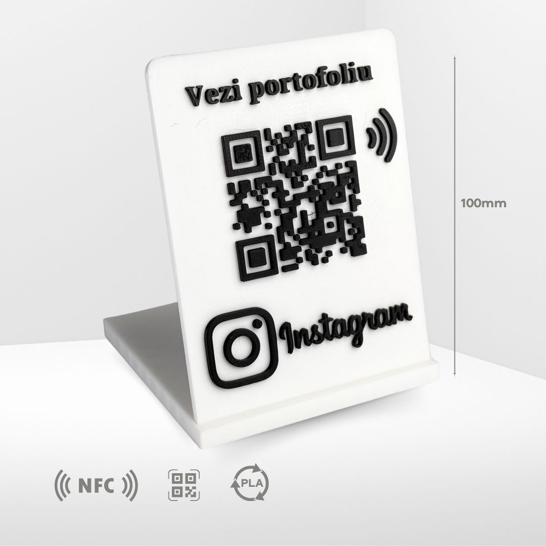 stand-instagram-cu-nfc-full-white-model2-2